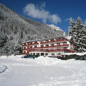 3* Hotel Chalet La Sapiniere