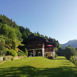 Maison d'hôtes En Petit Déjeuner Inclus, La Cote d'Arbroz